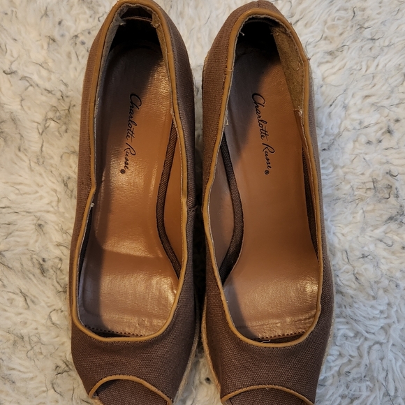 Charlotte Russe Wedges - Picture 4 of 8